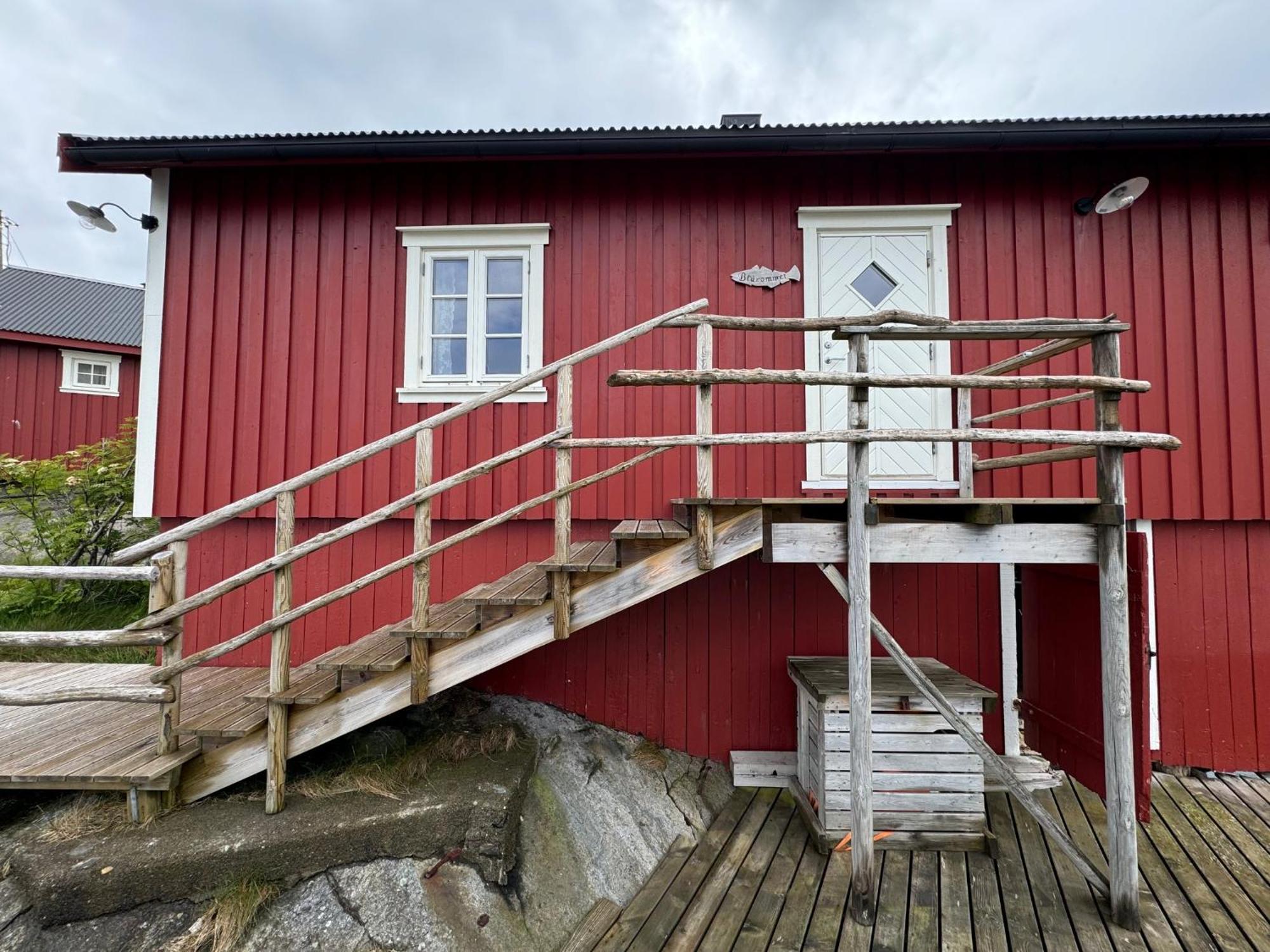 Toppoy Rorbuer Reine Eksteriør billede